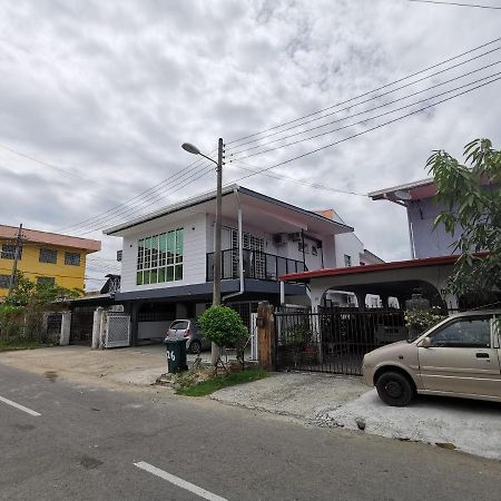 Nj_Homestay@Kkia/Petagas Kk كوتا كينابالو المظهر الخارجي الصورة