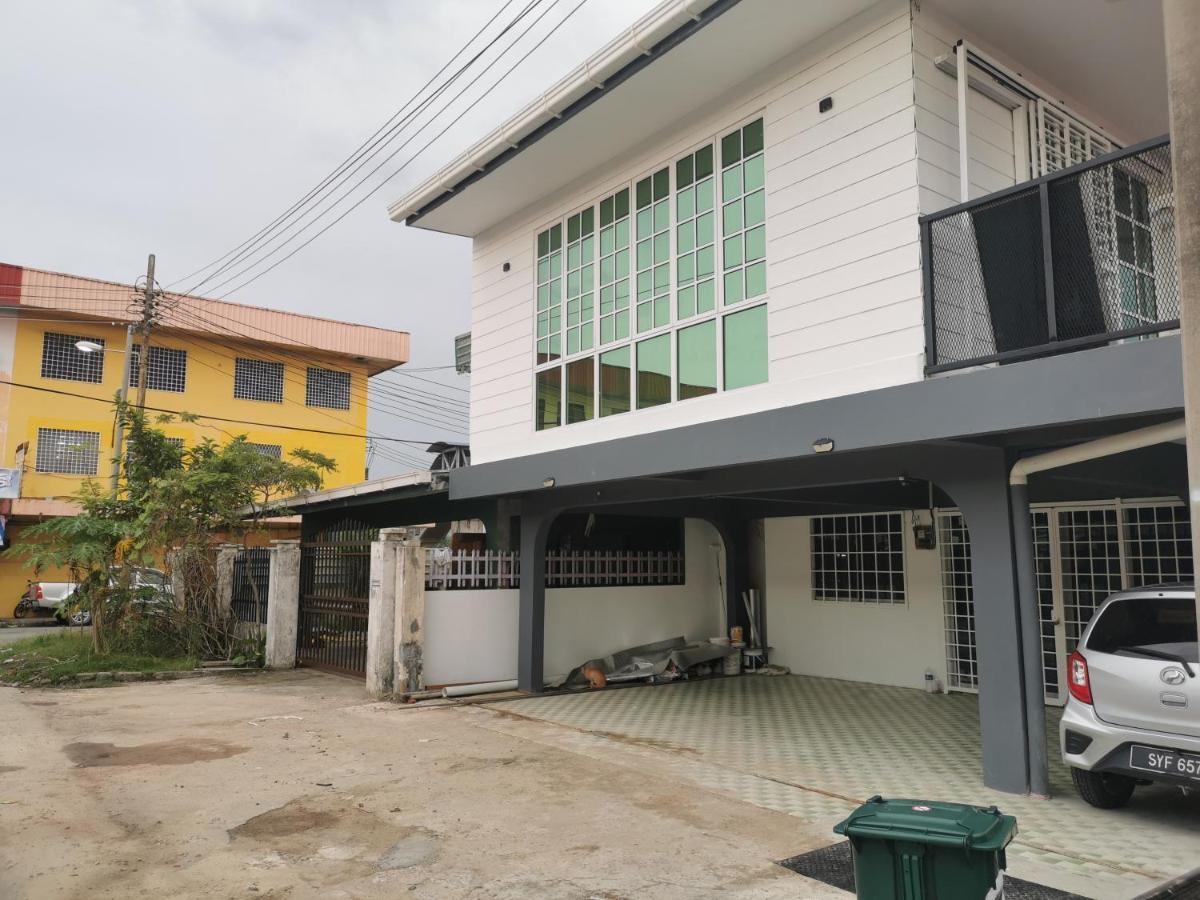 Nj_Homestay@Kkia/Petagas Kk كوتا كينابالو المظهر الخارجي الصورة