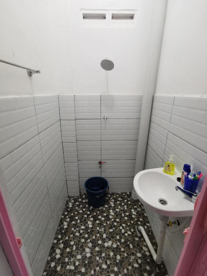 Nj_Homestay@Kkia/Petagas Kk كوتا كينابالو المظهر الخارجي الصورة